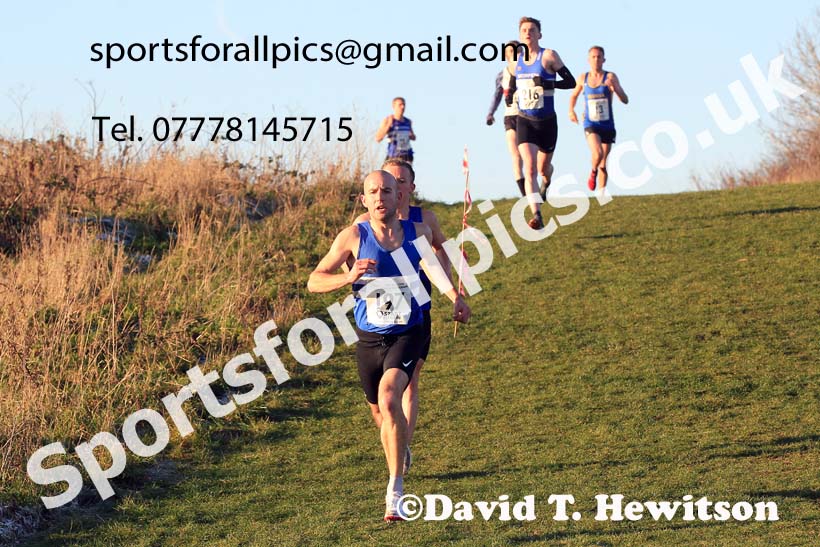 Senior mens 2022 North Eastern Cross Country Champs., Temple Park, South Shields.  Photo: David T. Hewitson/Sports for All Pics